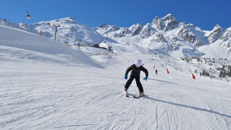 Jak wygląda nauka w zagranicznych szkółkach narciarskich?