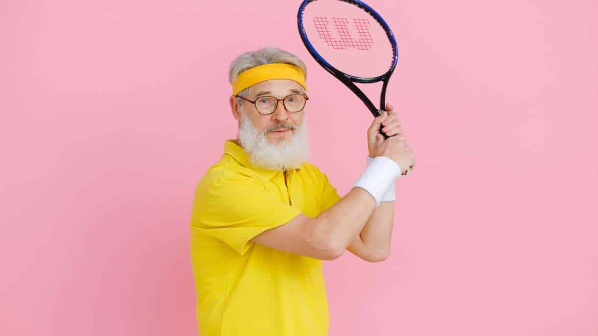 Jak regularna gra w tenisa wpływa na organizm seniora?