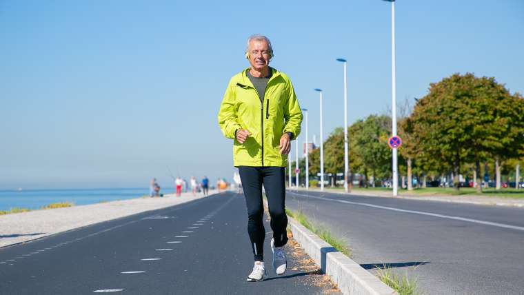 W jaki sposób bieganie długodystansowe spowalnia proces starzenia się naczyń krwionośnych?
