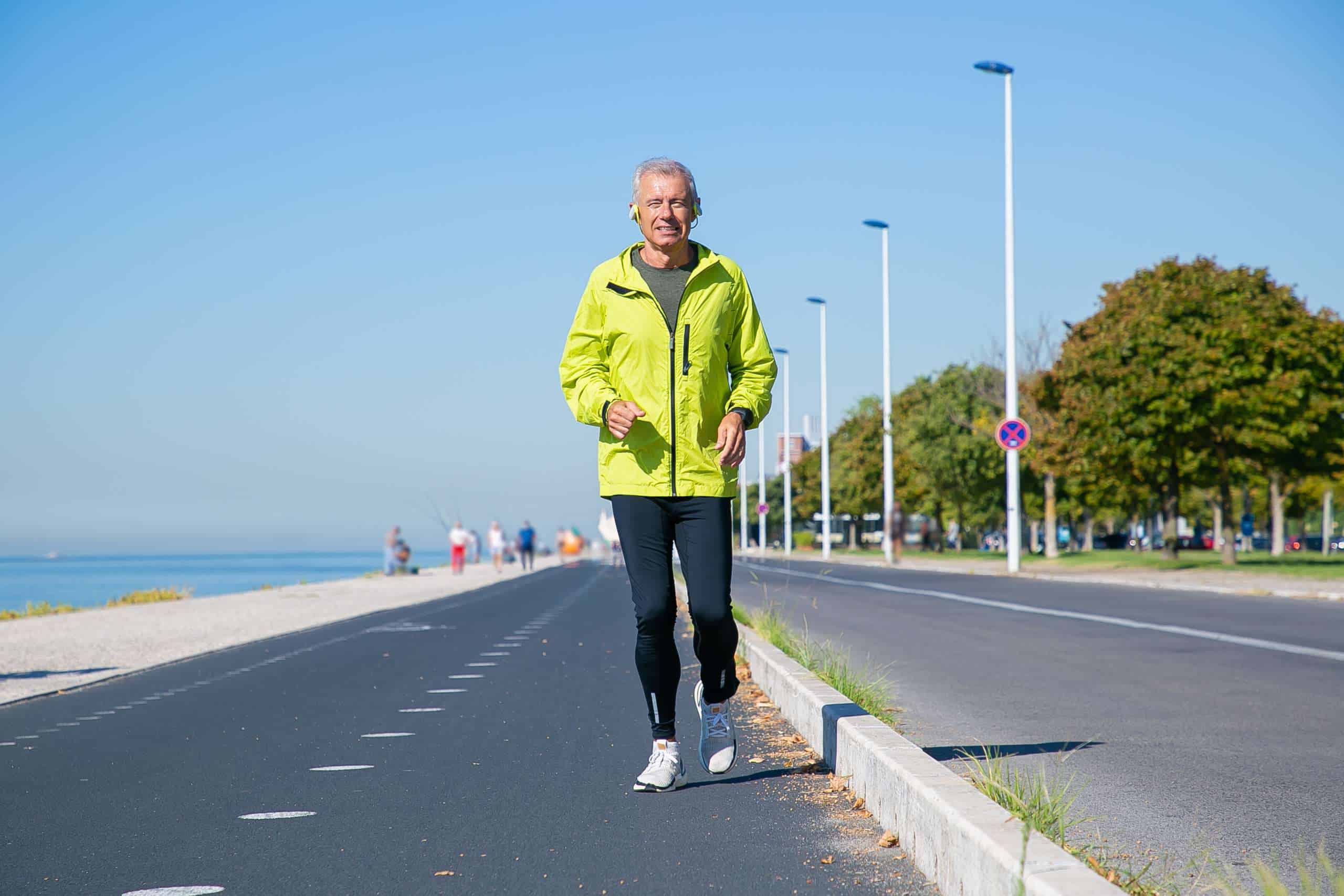 W jaki sposób bieganie długodystansowe spowalnia proces starzenia się naczyń krwionośnych?