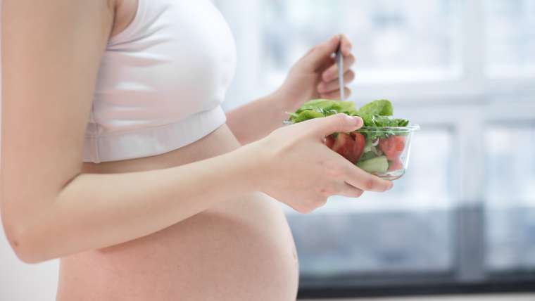 Zdrowe odżywianie w ciąży – jak powinna wyglądać dieta Fit Mamy?